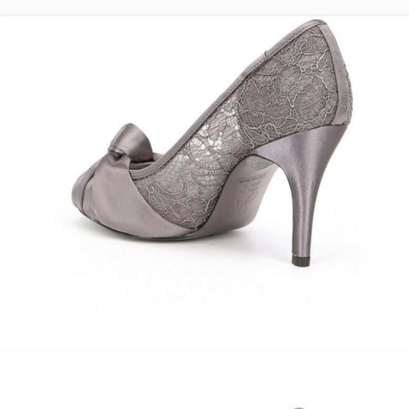 Adrianna Papell Francesca Peep Toe Pumps Steel Gray Lace Satin Knot size 8 - Picture 3 of 13